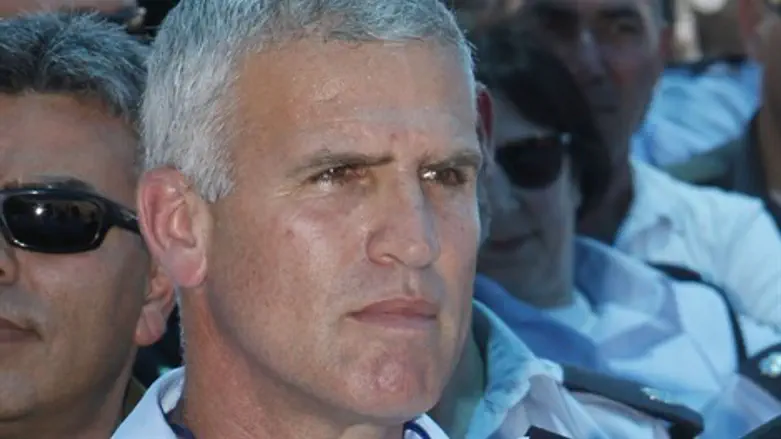 הבכיר החשוד. ניצב חגי דותן