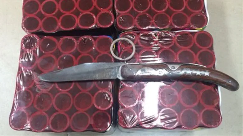 הכוורות והסכין