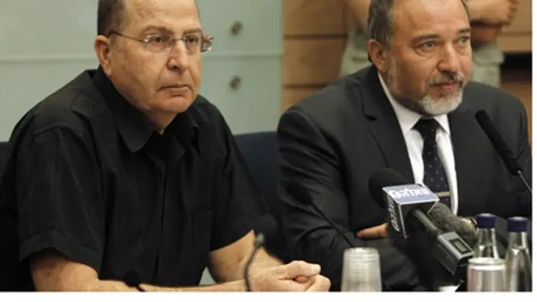 Avigdor Liberman, Moshe Ya'alon