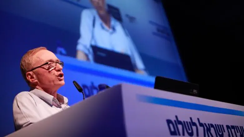 מחרים או מוחרם? גרוסמן