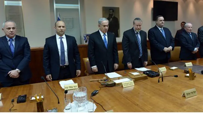 Ministers pay tribute to Uri Orbachat special cabinet session