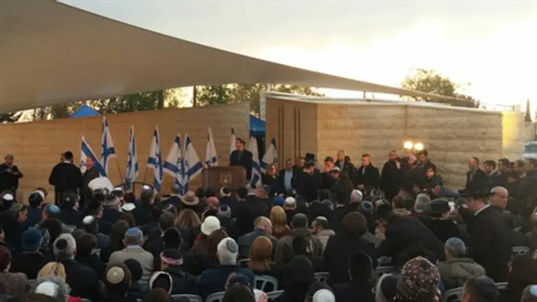 הלווית השר אורבך