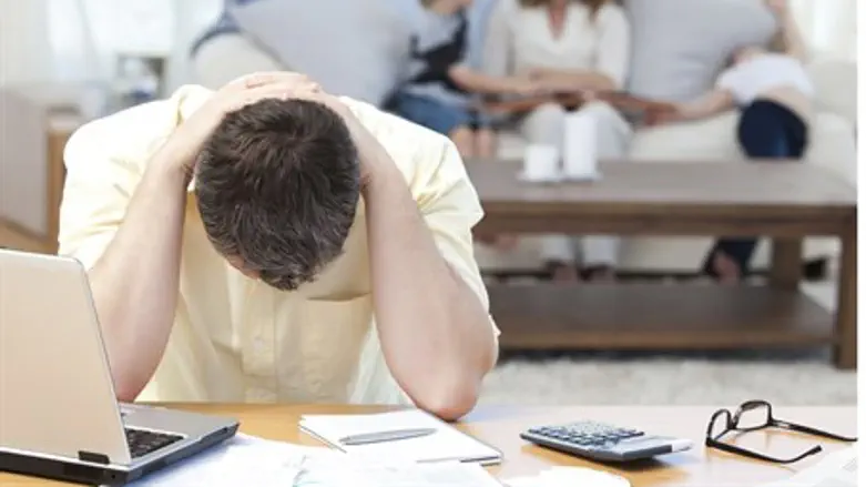 More than 50% of Israelis are in overdraft at least one month a year