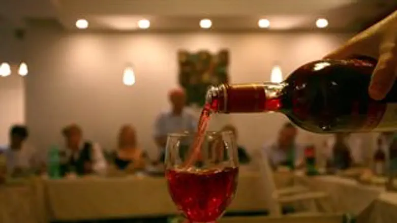 מודעים לנזקים.