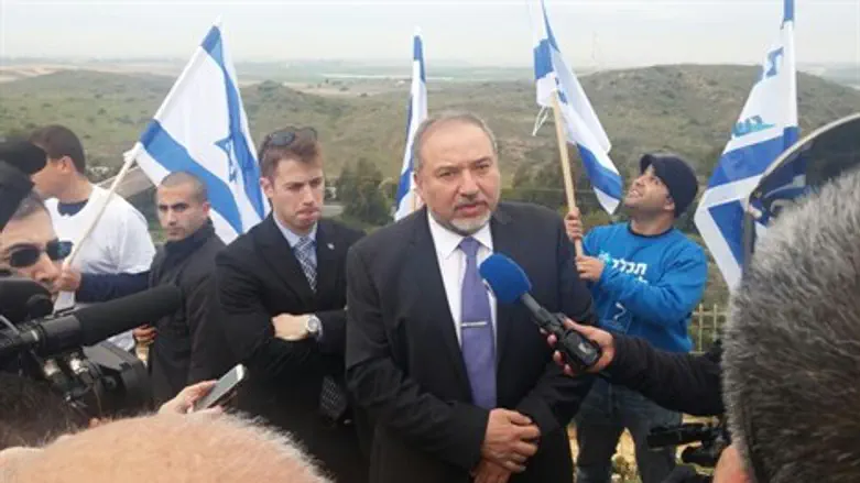 ליברמן בשדרות