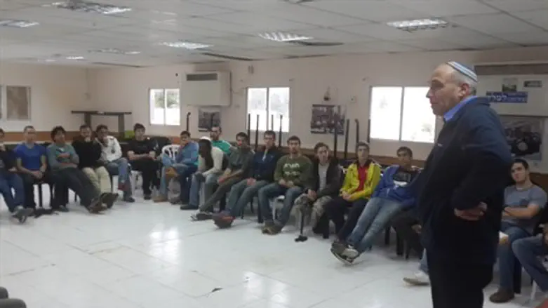 יוגב במכינה