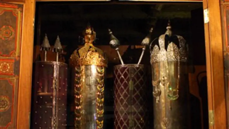 Свитки Торы. Иллюстрация