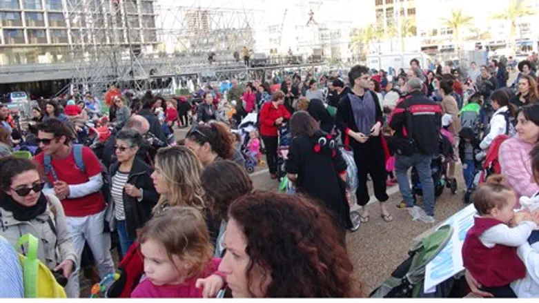 Митинг родителей в Тель-Авиве