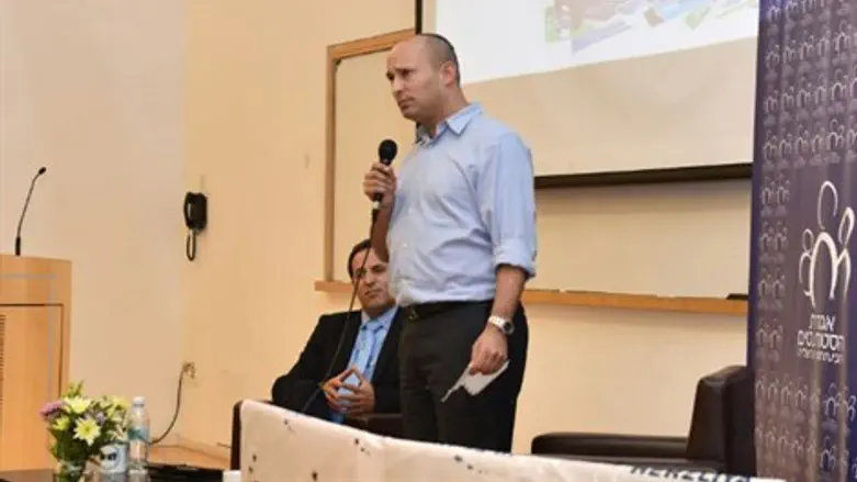 נפתלי בנט במרכז הבינתחומי