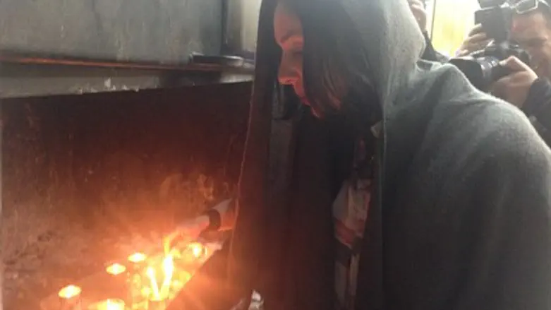 Мири Регев в Мироне (רגב במירון)