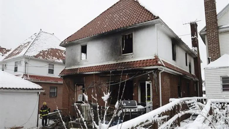 הבית שנשרף בברוקלין.