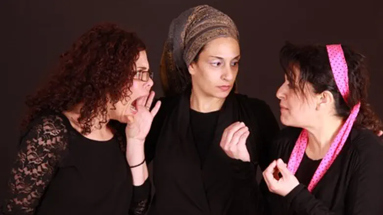 שחקניות קבוצת תיאטרון הפלייבק הנשי 'פפריקה'