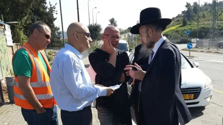 מקלב בביקור בשטח