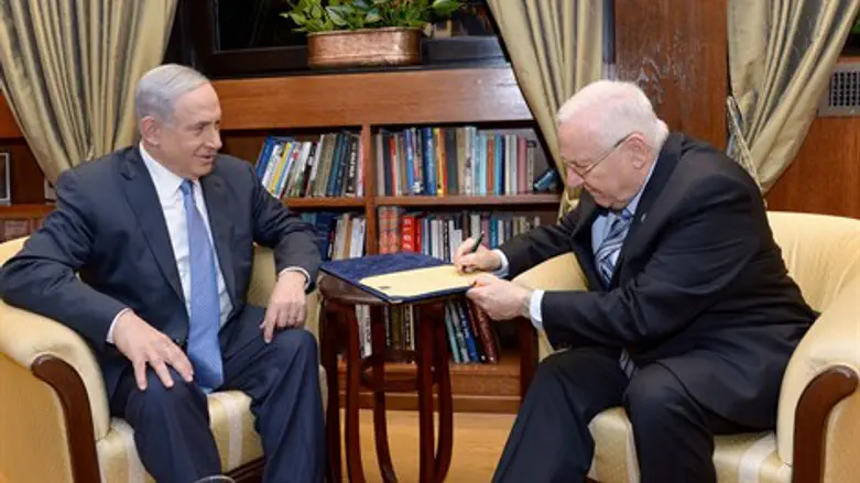 נתניהו מתכוון להציג ממשלה מיד אחרי יום העצמאות. ראובן ריבלין ובנימין נתניהו
