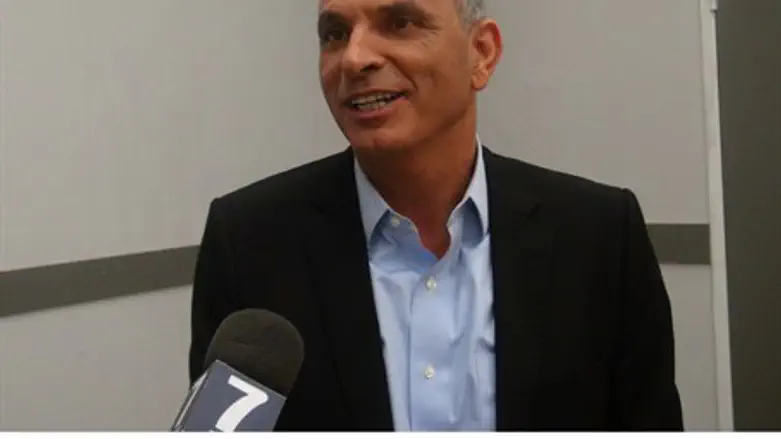 Moshe Kahlon