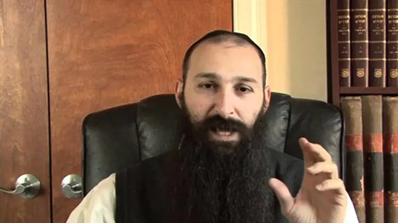 Rabbi Alon Anava