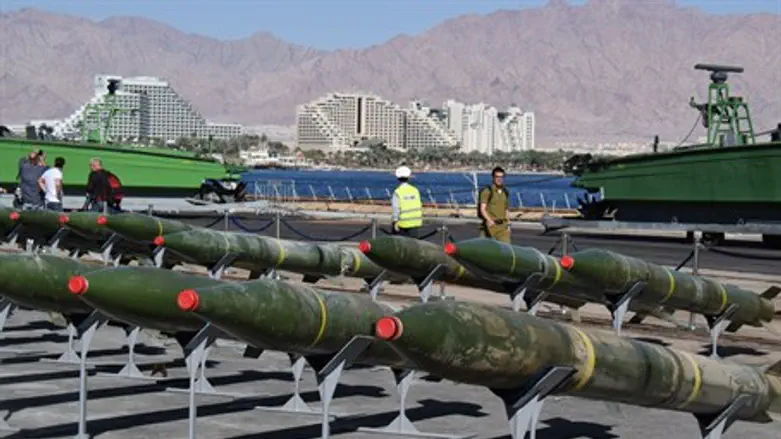 Smuggled Iranian missiles (illustration)