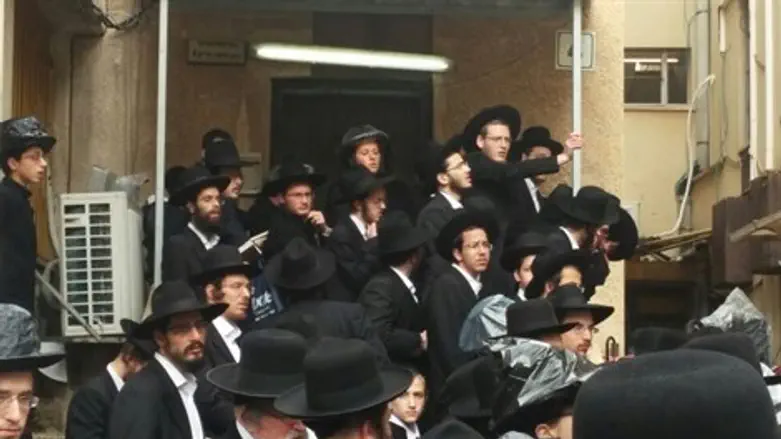 הלווית הרב חיים גריינמן