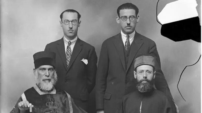 Rabbi Moshe Shimon Pessach with his family