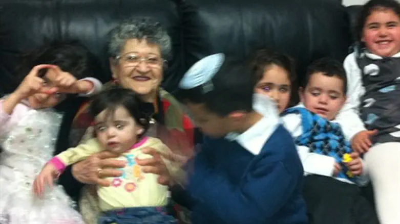 מלכה הרשקוביץ: מלכת השבט