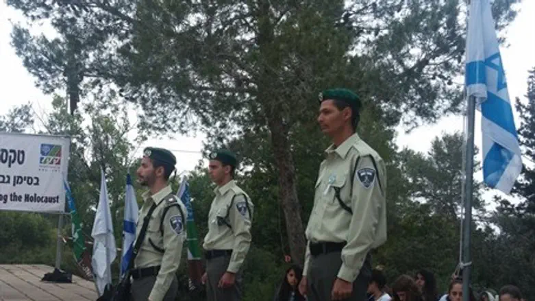 טקס זיכרון ביער הקדושים