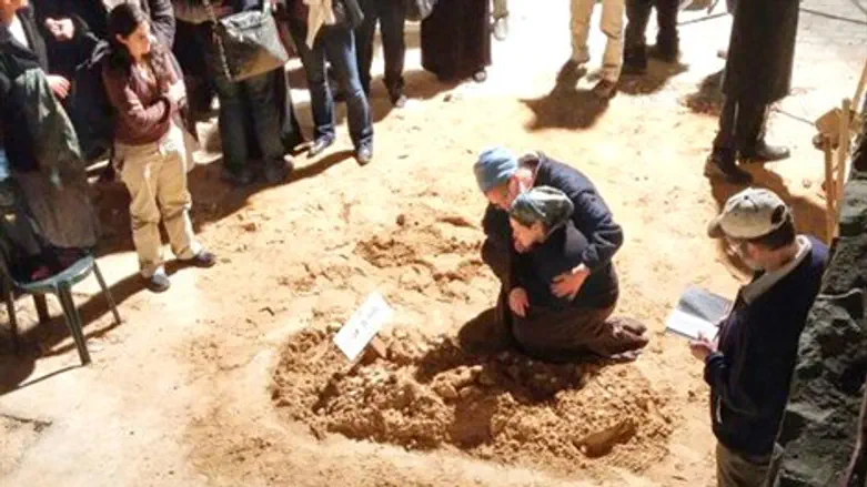 הלוויתו של בניה