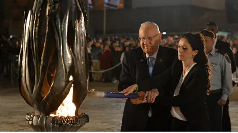 Rivlin lights Memorial Day torch with widow of Yair Ashkenazi, killed in Op. Protective Ed