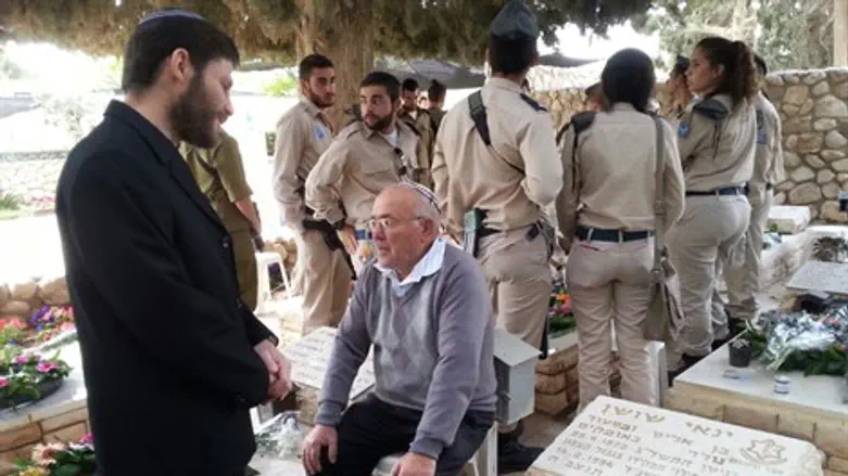 ח"כ סמוטריץ' באזכרה באופקים