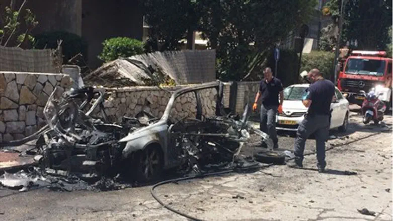 Car explosion, Givatayim