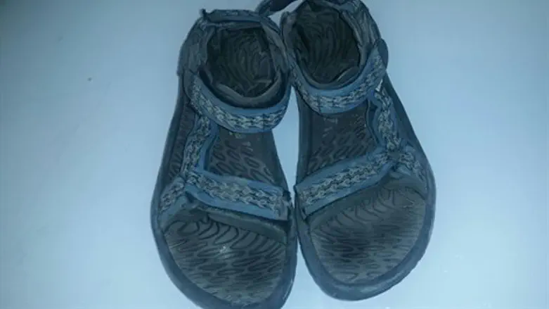 לא בכנסת? סנדלים