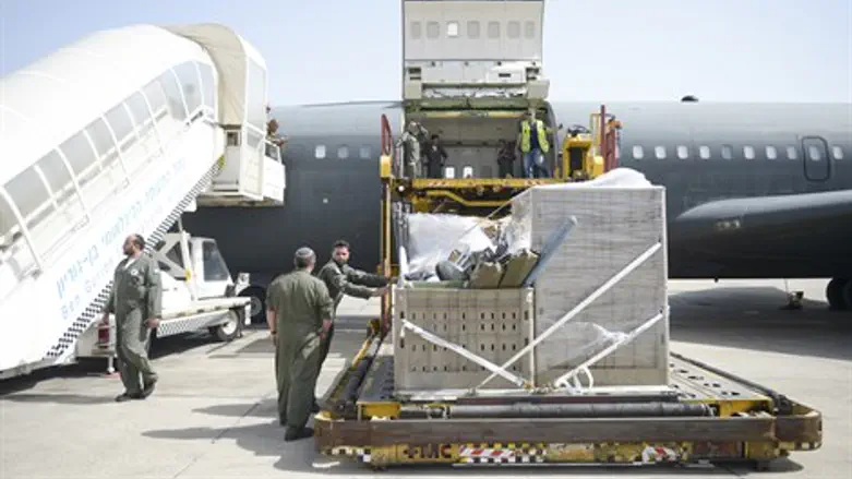 משלחת צה"ל לנפאל לפני ההמראה