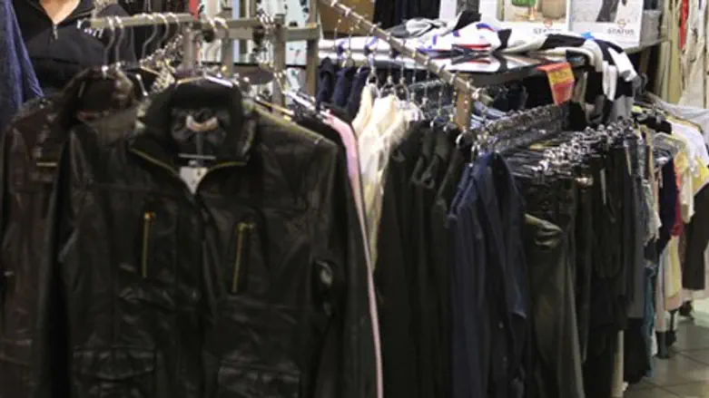 מי אשם? חנות בגדים