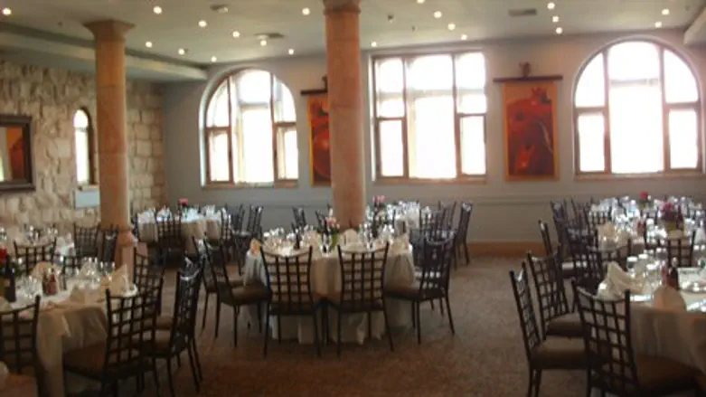 חדר אוכל במלון