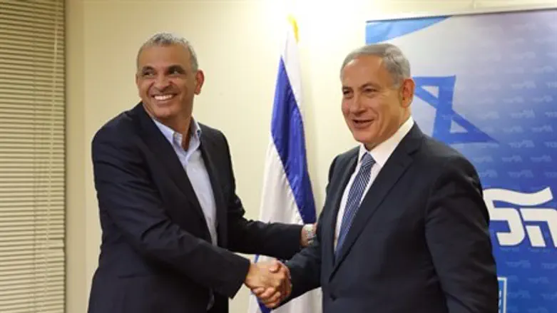 Моше Кахлон и Биньямин Нетаньяху