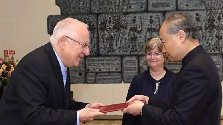Zhan Yongxin, Reuven Rivlin