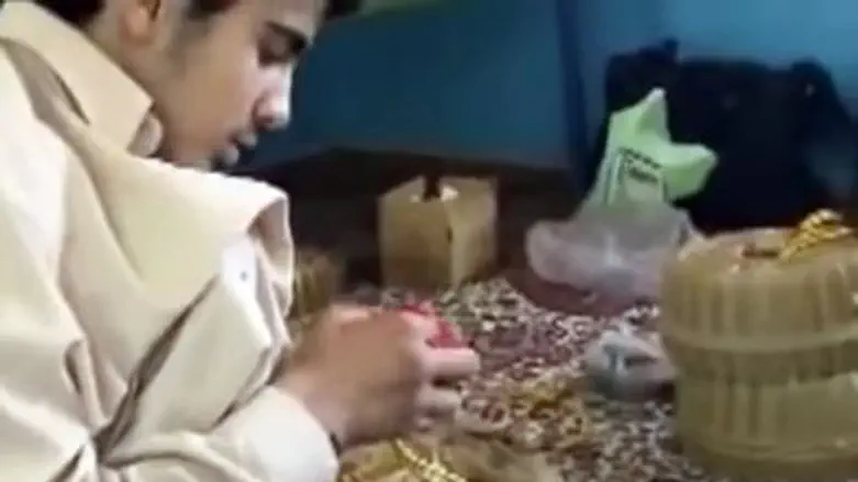 מכין מטעני נפץ