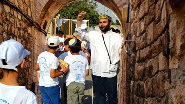 מצדיעים לירושלים