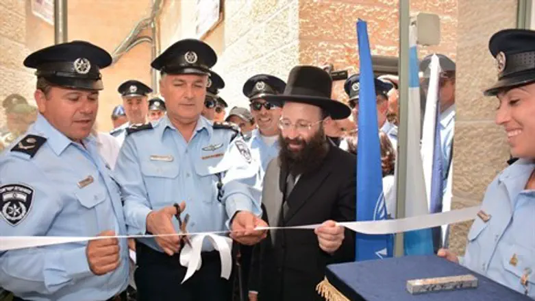 גוזרים את הסרט