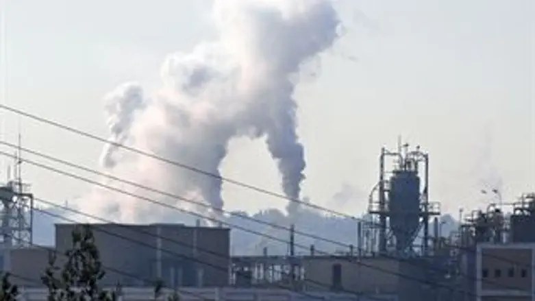 זיהום אויר במפעל במגדל העמק