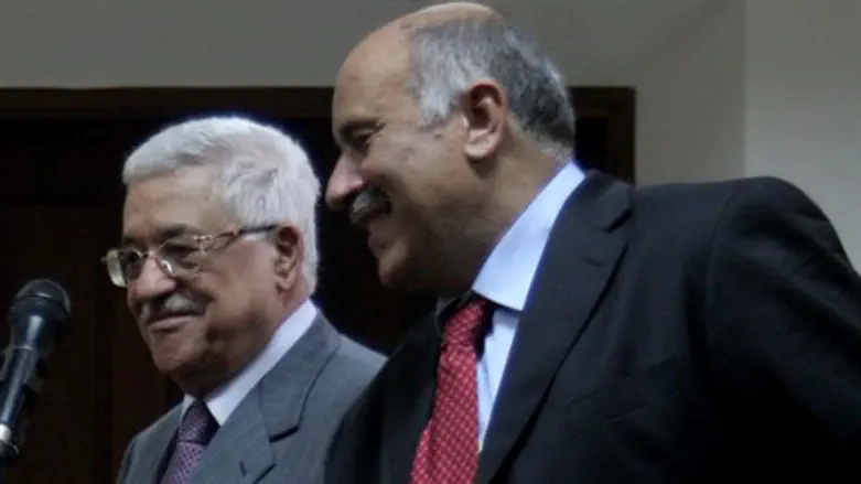 ג'יבריל רג'וב עם אבו מאזן