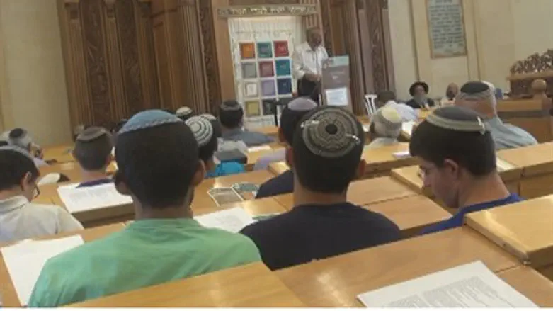 Урок Торы в память о погибших юношах