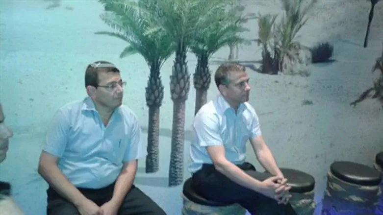 ח"כ מגל (מימין) בניצן, אתמול