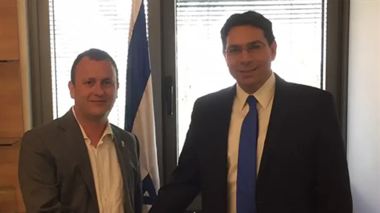 דני דנון ומתיו גולד