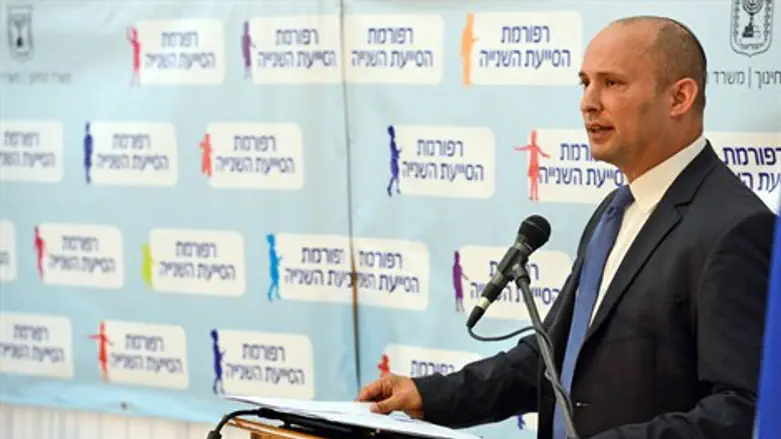 שר החינוך נפתלי בנט