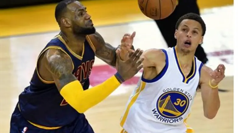 LeBron James vs. Stephen Curry