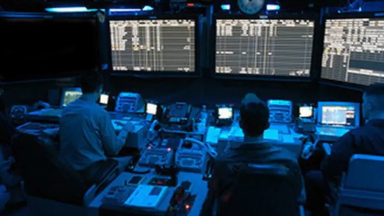 Fighting cyber attacks (illustration)