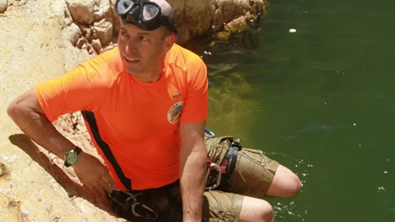 "אם יש משהו שמדריך גלישה מפחד ממנו - זה שיטפונות". איתמר אשדות בשטח