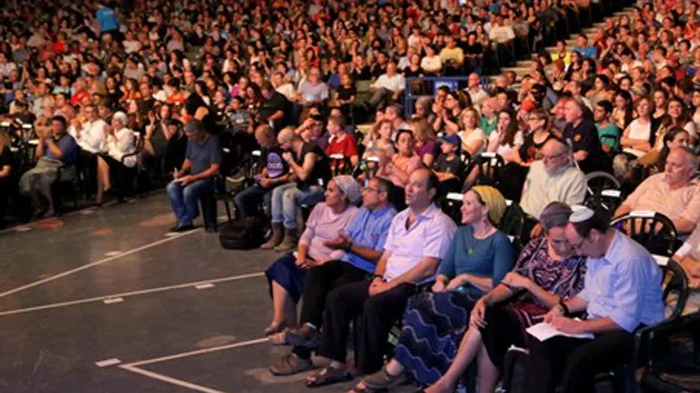 «Наши песни – братьям»