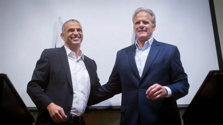 משה כחלון ומייקל אורן