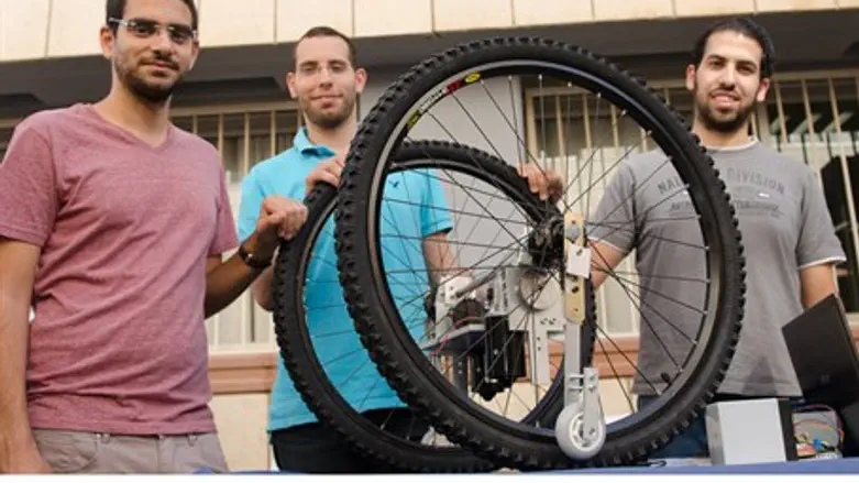 Ovadya, Dasa and Ashkenazi with RoboWheel
